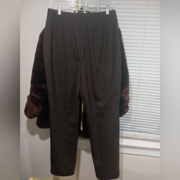 NWT Ellen Tracy brown slacks - Picture 8 of 8